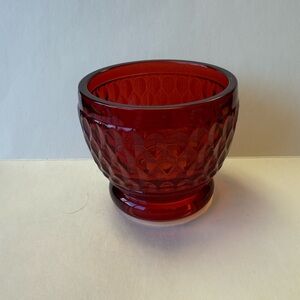 Villeroy and Boch Boston Red 3" Round Bowl.